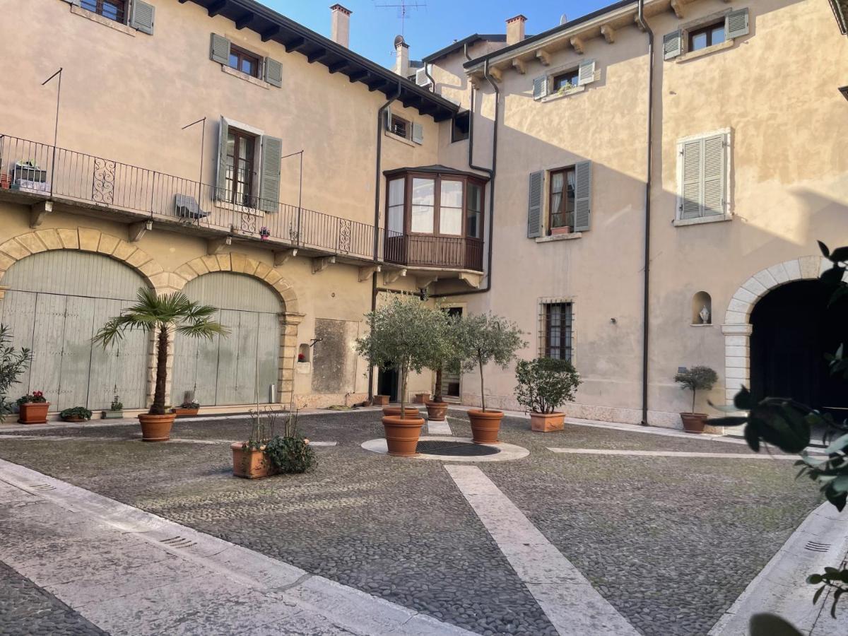 Antiche Colonne Apartment Verona Exterior photo